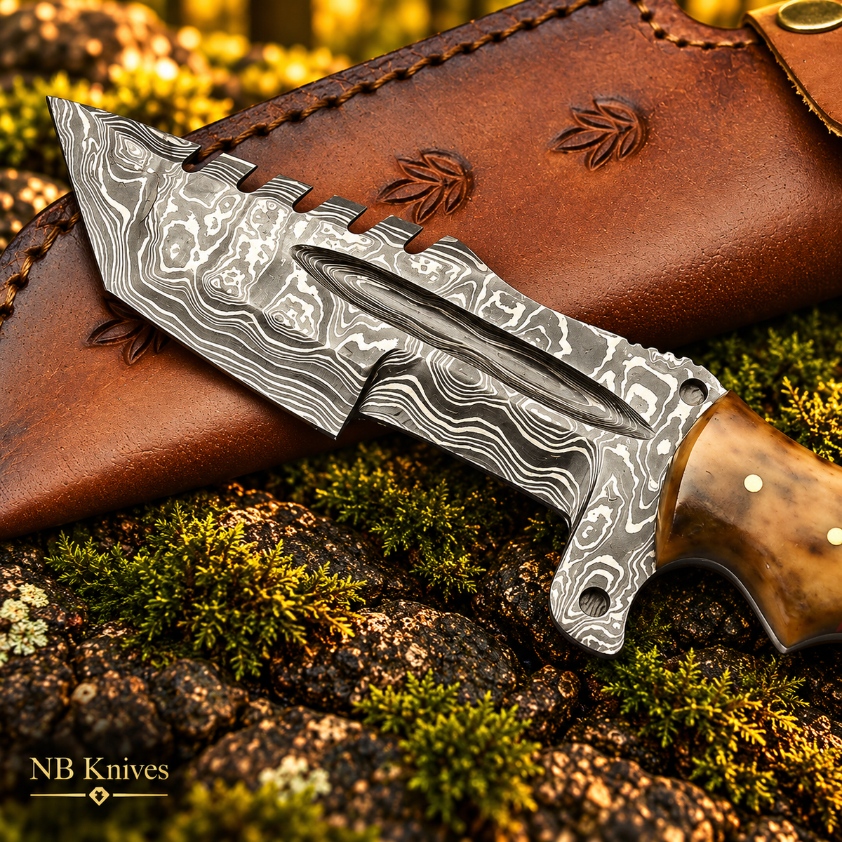 Damascus Steel Full Tang Knife with Olive Wood & Walnut Wood Handle & Leather Sheath