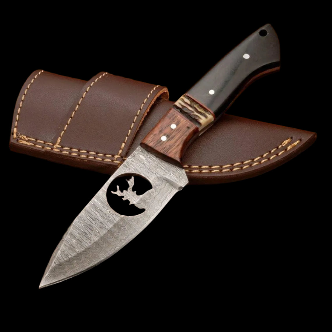 Custom Handmade Damascus Steel Skinner Knife with Buffalo Horn & Stag Horn Handle