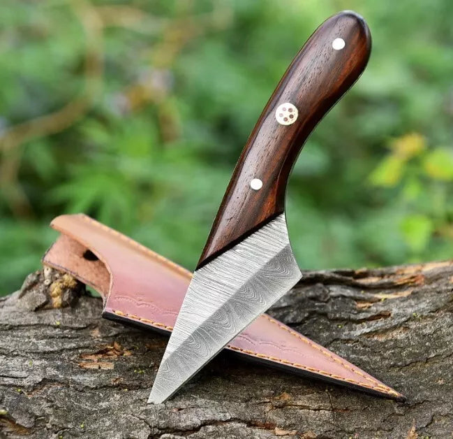 Hand-Forged Twist Damascus Skinner Knife with Rosewood Handle & Leather Sheath
