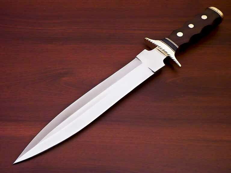 BEAUTIFUL CUSTOM HAND MADE D2 STEEL HUNTING KNIFE- NATURAL WOOD