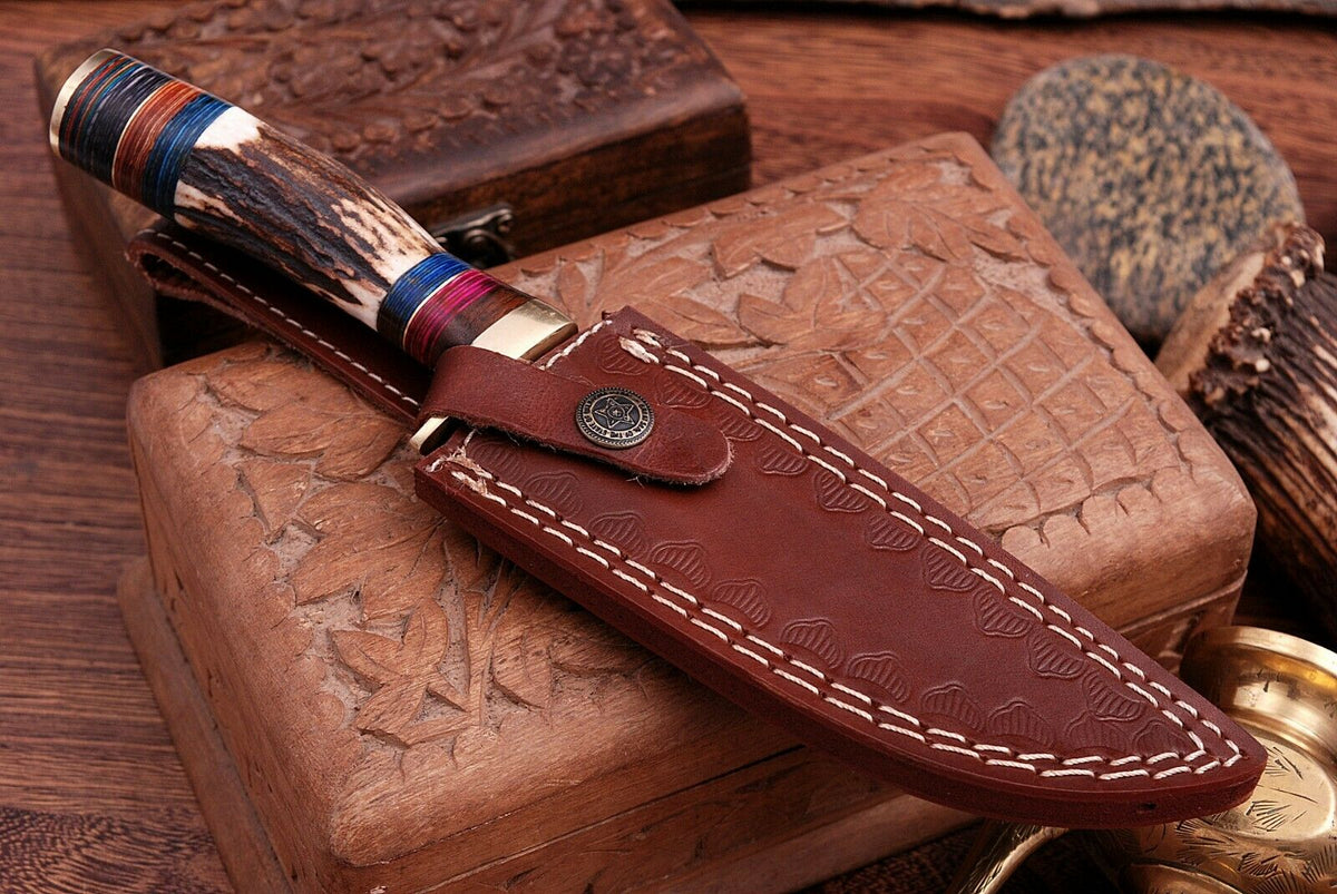 CUSTOM HAND FORGED DAMASCUS STEEL HUNTING KNIFE W/ STAG HANDLE