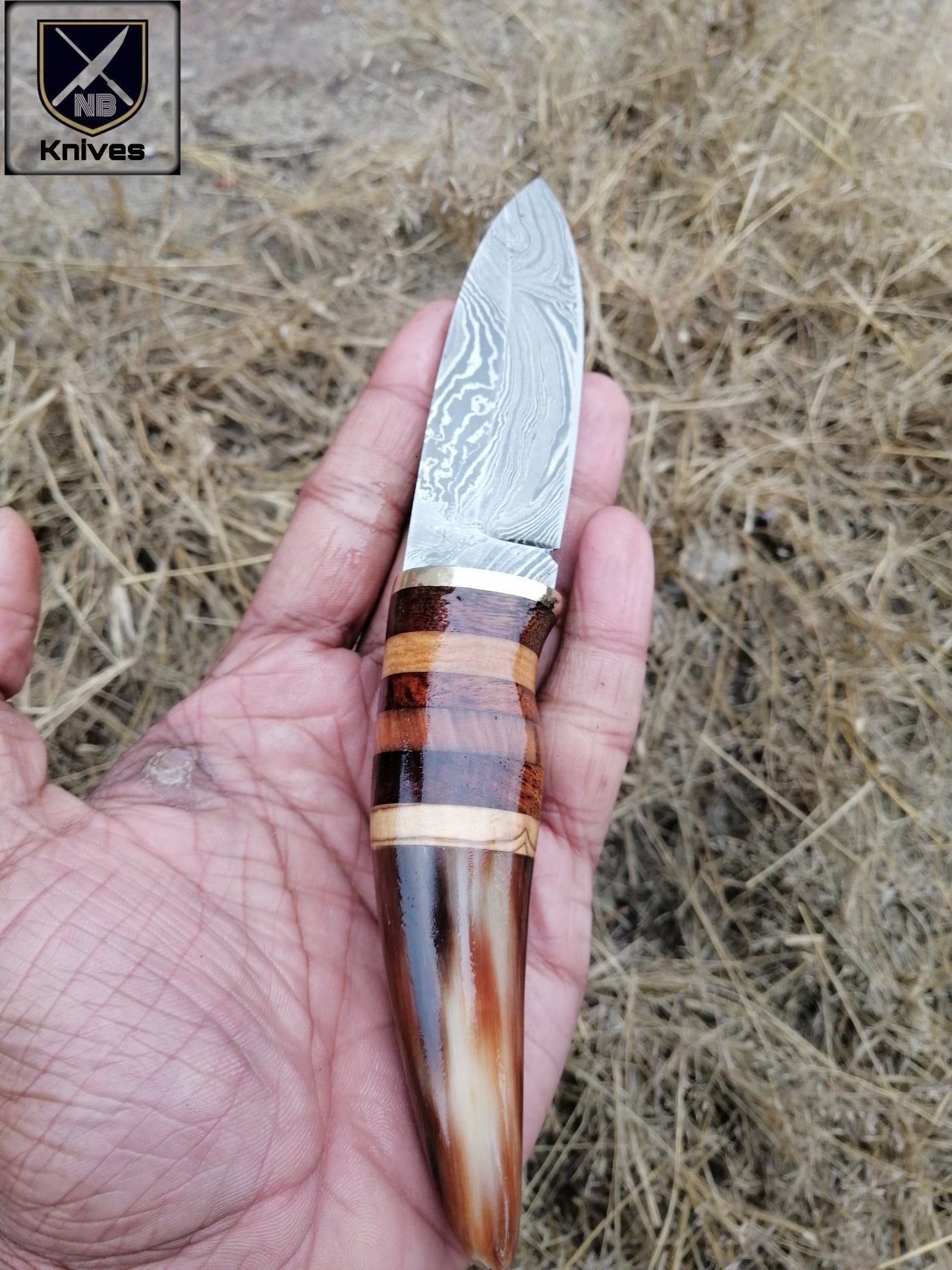 CUSTOM HANDMADE DAMASCUS HUNTING KNIFE WITH LEATHER SHEATH