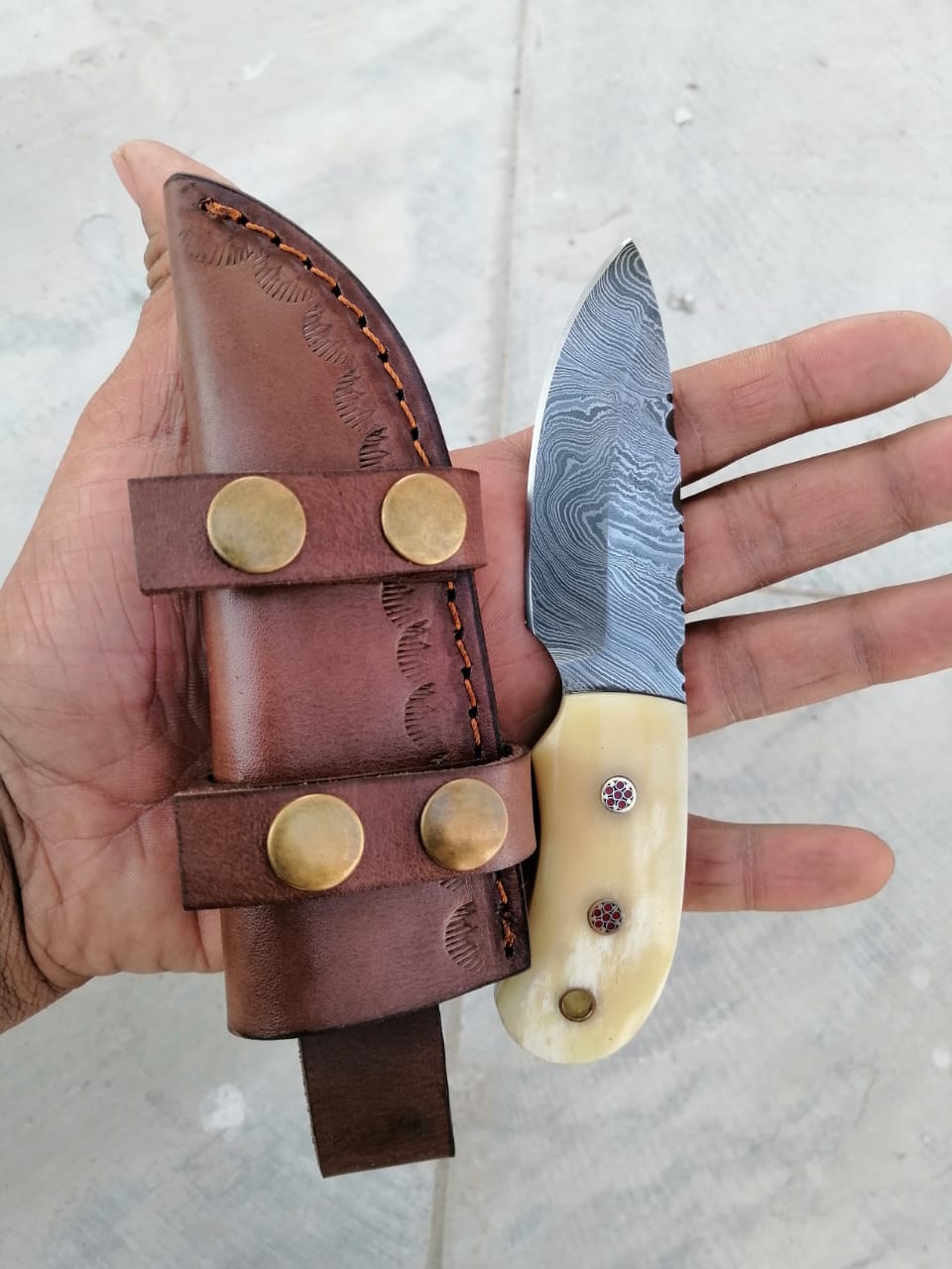 CUSTOM HANDMADE DAMASCUS HUNTING KNIFE HANDLE Made Camel Bone