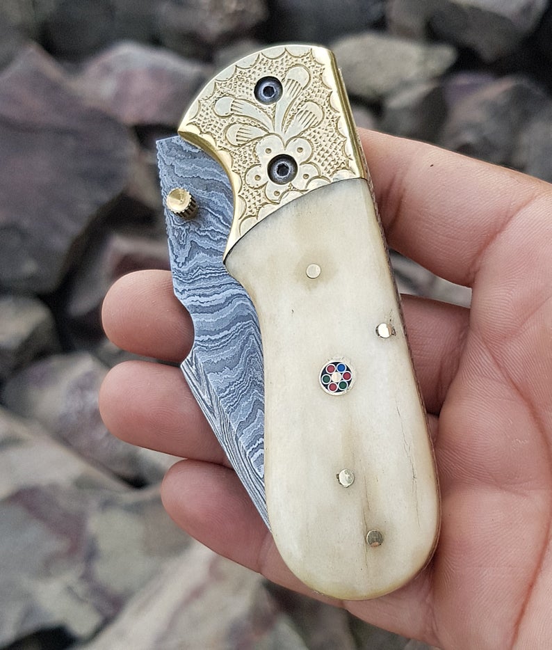 CUSTOM HANDMADE DAMASCUS STEEL POCKET KNIFE WITH LEATHER