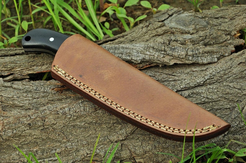Pakka Wood Skinner Knife, Forged in Layered Damascus Steel