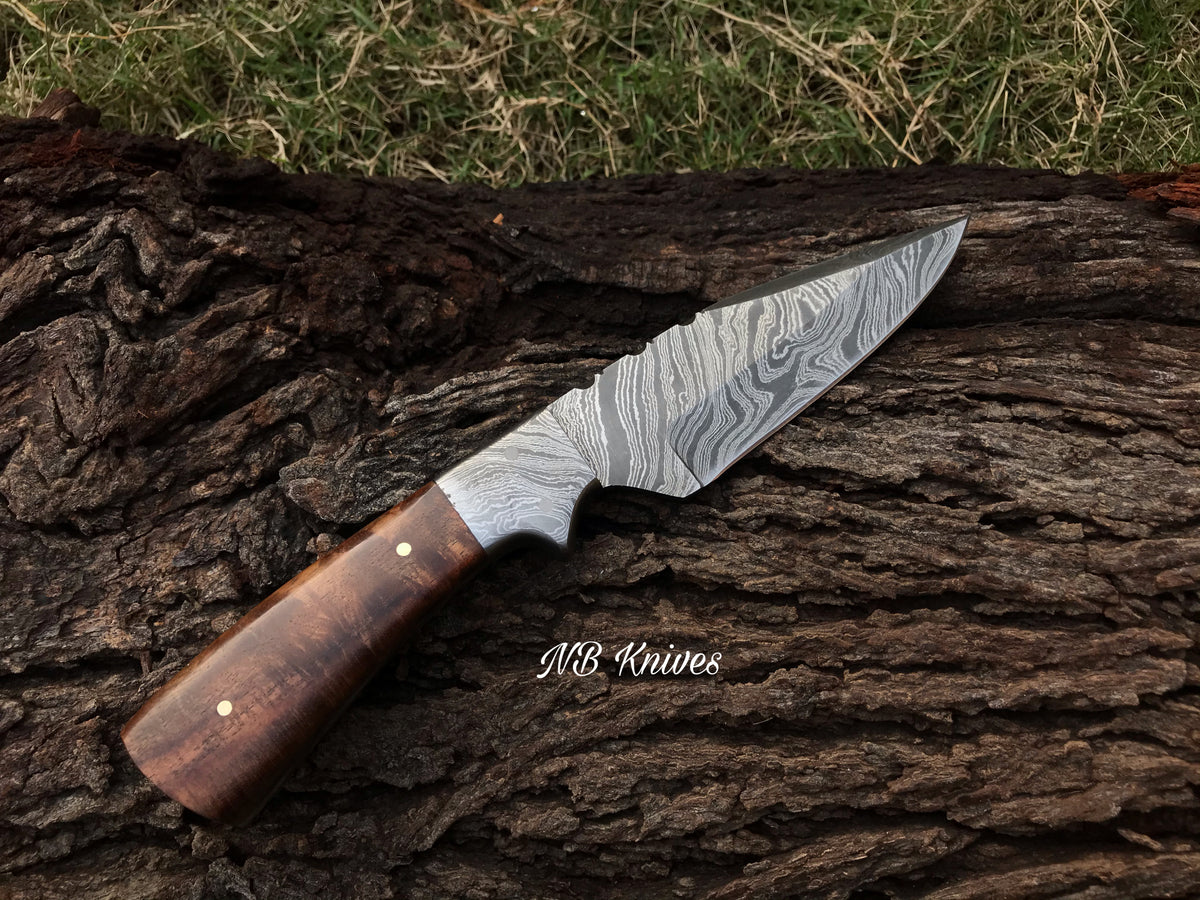 Walnut Handle Skinning Knife with Patterned Damascus Steel and Leather Sheath