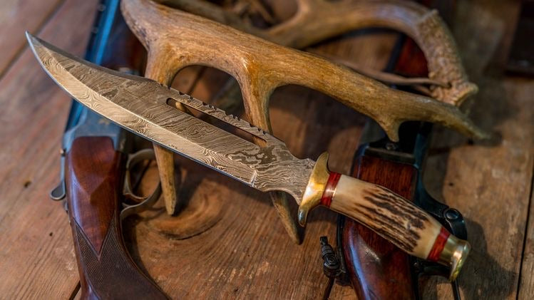 Custom Made Hand Forged Damascus Hunting knife Handle Material WALNUT – NB  CUTLERY LTD