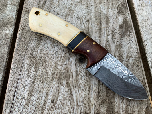 Damascus Skinner Knife – Rosewood & Camel Bone Handle with Brass Pins