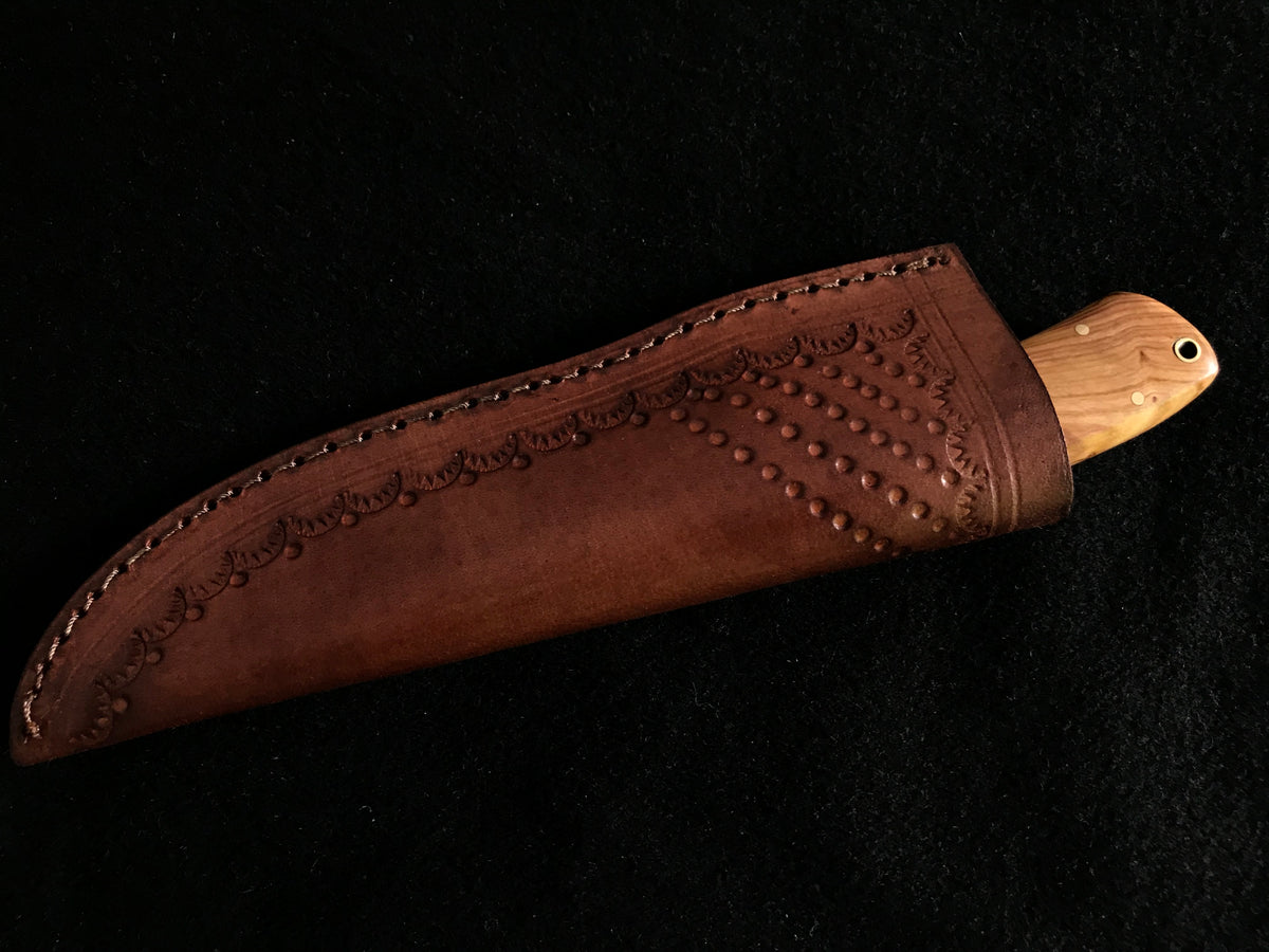 Damascus Steel Skinner Knife with Olive Wood Handle