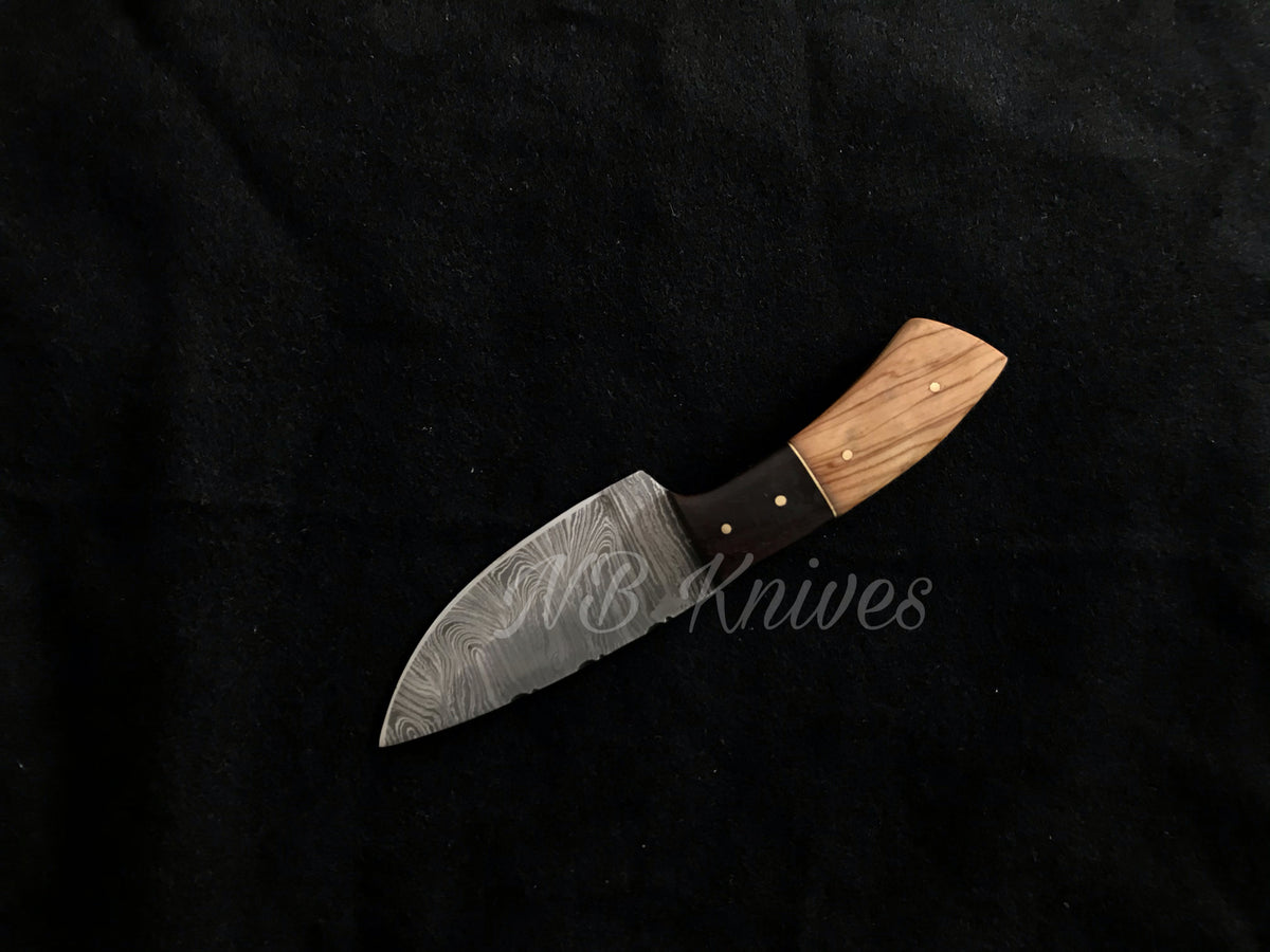Olive Wood & Hardwood Bolster Damascus Skinner Knife – Handmade