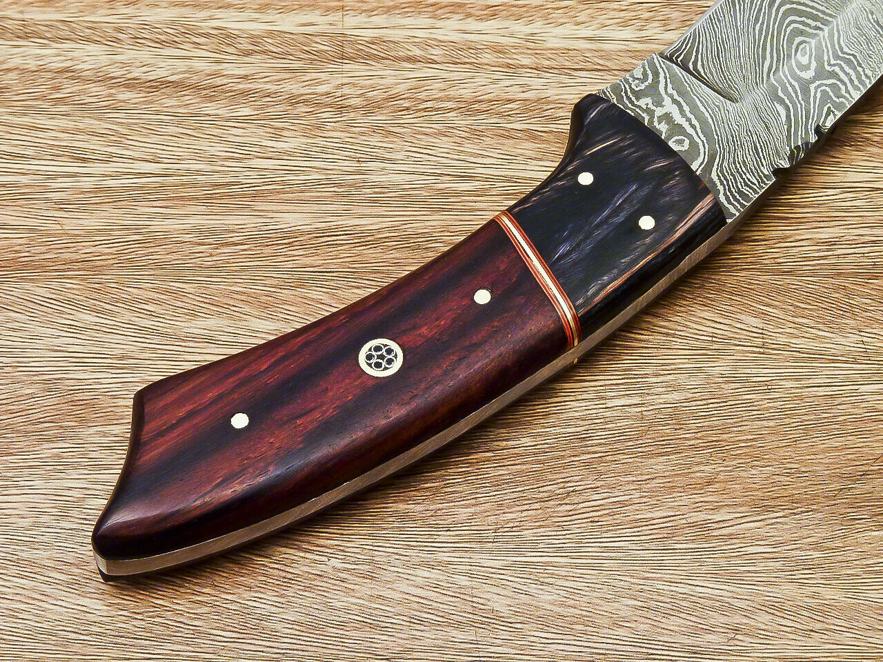 CUSTOM HAND FORGED DAMASCUS STEEL HUNTING KNIFE "NATURAL WOOD