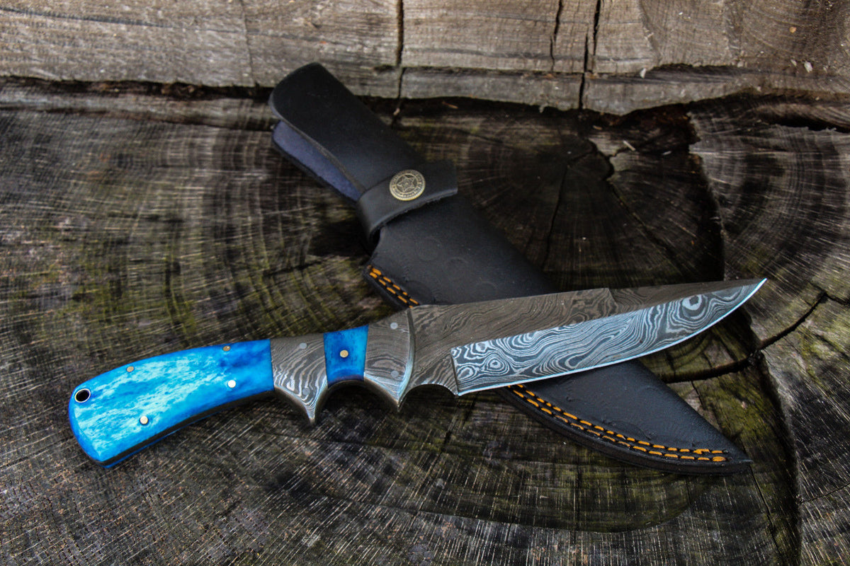 CUSTOM HAND MADE DAMASCUS STEEL CAMEL BONE HANDLE KNIFE