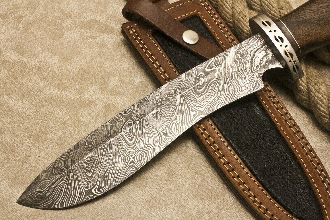 CUSTOM HANDMADE DAMASCUS ART HUNTING BOWIE KNIFE WALNUT WOOD