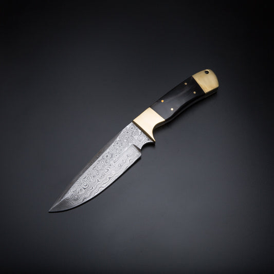 Handcrafted Damascus Steel Skinner Knife with Black Bull Horn & Brass Handle