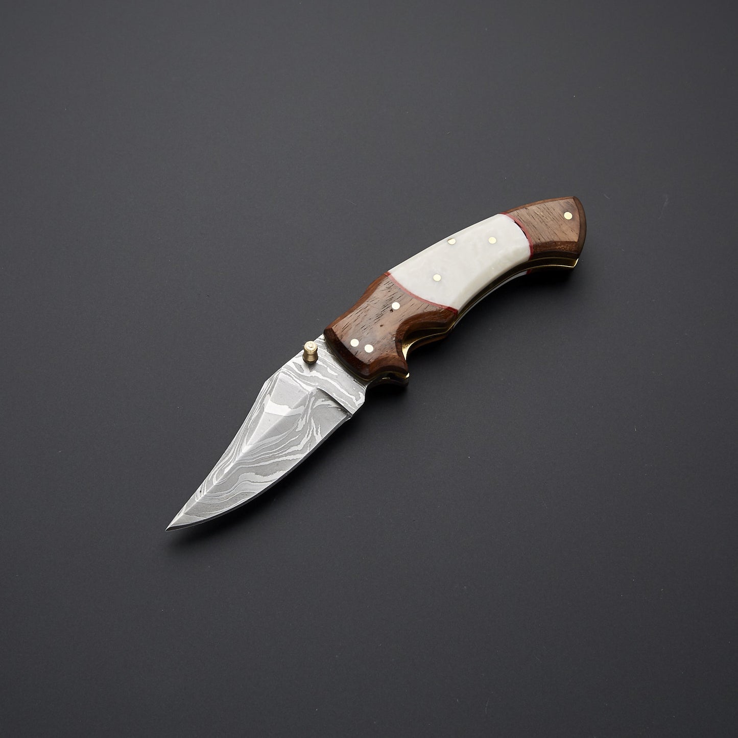 Custom Handmade Damascus Steel Pocket Knife Handle Rose Wood/Cow Bone With Leather Sheath Reliable Pocket Knife for Outdoor Adventures