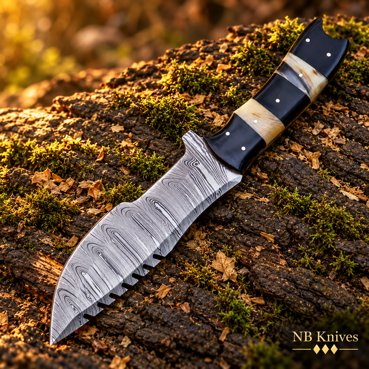 Hand-Forged Damascus Tracker Knife with Natural Horn Handle & Leather Sheath