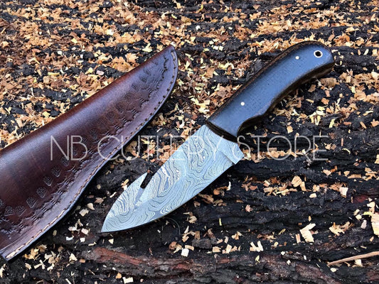 Damascus Steel Gut Hook Knife – Micarta Grip with Leather Sheath