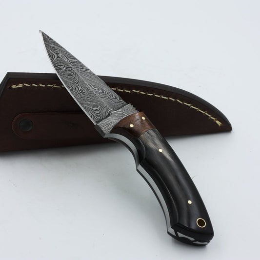 Custom handmade damascus knife Handle: Horn, Rosewood Bolster - NB CUTLERY LTD