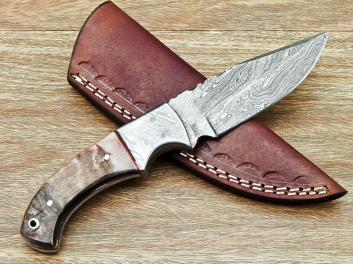 BEAUTIFUL CUSTOM HAND FORGED DAMASCUS STEEL HUNTING KNIFE "SHEEP HORN - NB CUTLERY LTD