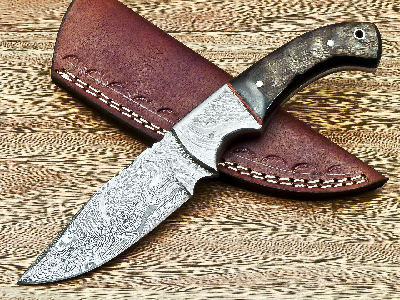 BEAUTIFUL CUSTOM HAND FORGED DAMASCUS STEEL HUNTING KNIFE "SHEEP HORN - NB CUTLERY LTD