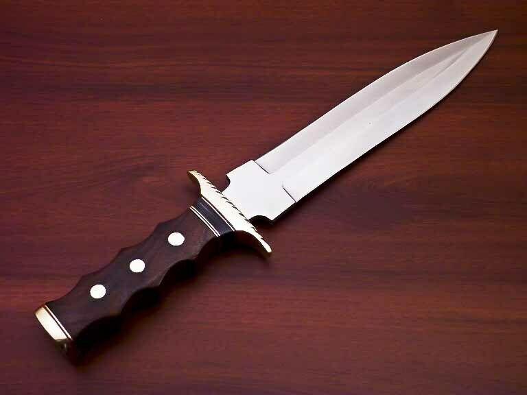 BEAUTIFUL CUSTOM HAND MADE D2 STEEL HUNTING KNIFE- NATURAL WOOD