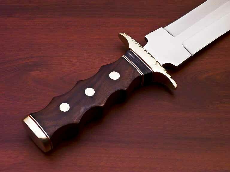 BEAUTIFUL CUSTOM HAND MADE D2 STEEL HUNTING KNIFE- NATURAL WOOD