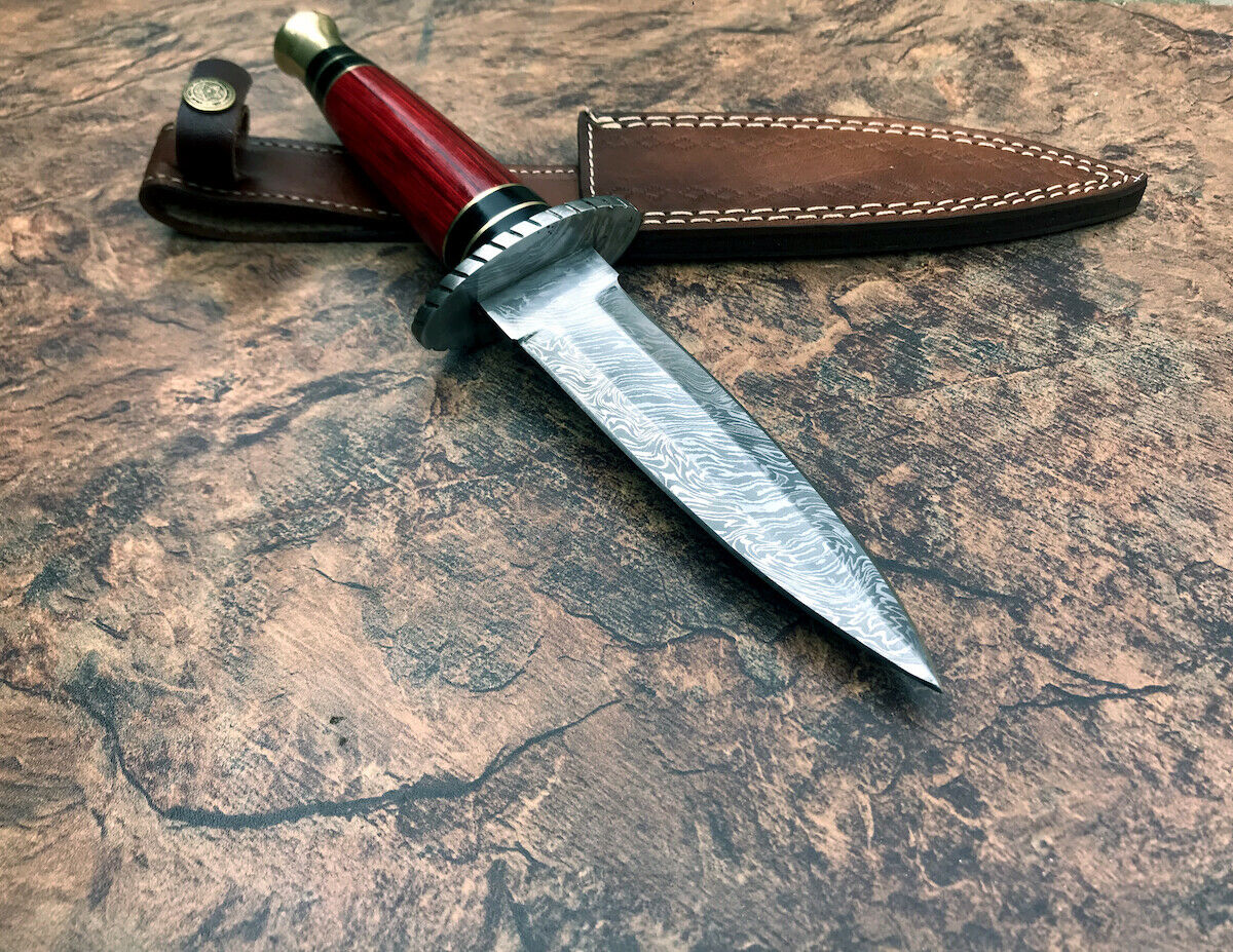 CUSTOM HAND FORGED DAMASCUS STEEL HUNTING - RED WOOD & BRASS-
