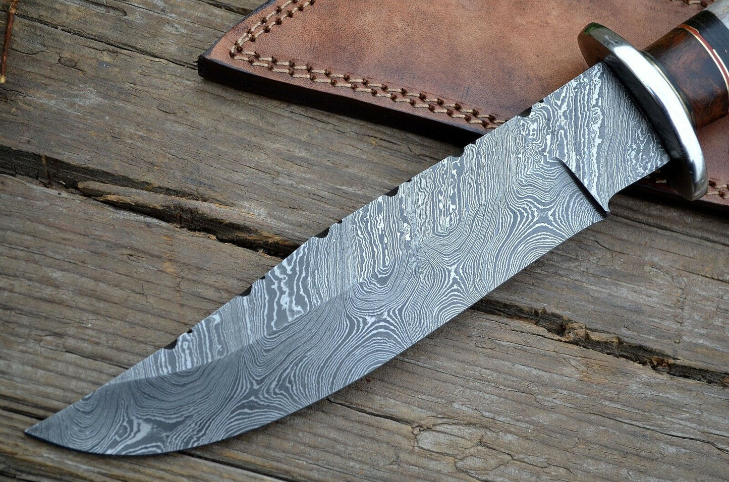 Custom Made Hand Forged Damascus Steel Hunting Combat Bowie Knife