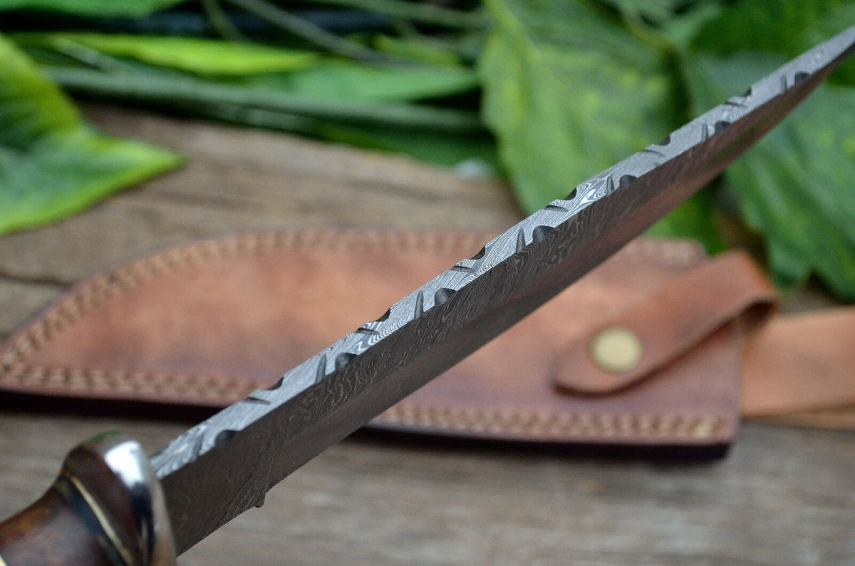 Custom Made Hand Forged Damascus Steel Hunting Combat Bowie Knife