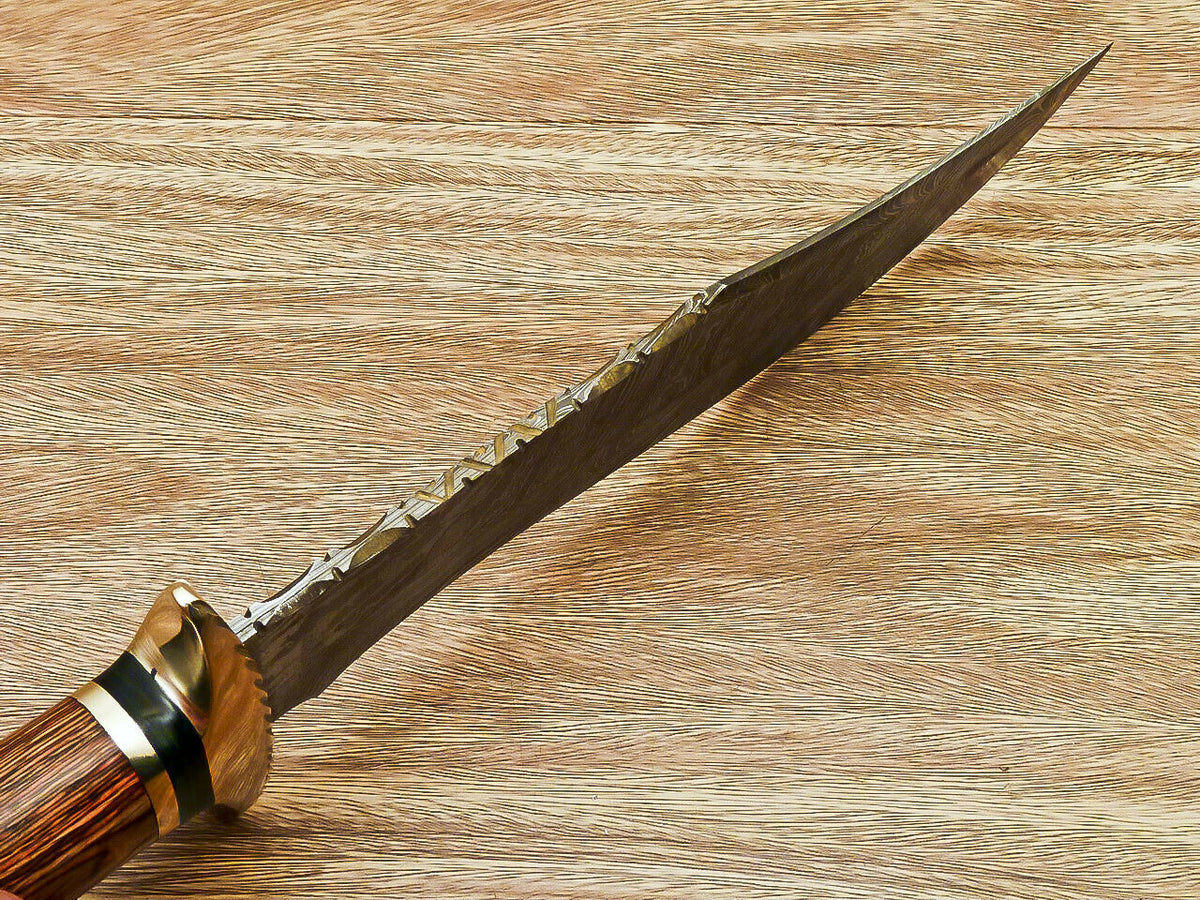 Custom handmade Damascus hunting knife with Pakka Wood handle and Brass bolster