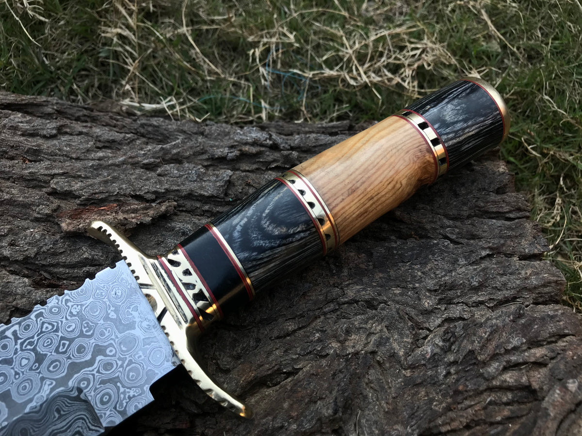 Handmade Damascus hunting Bowie knife with Olive Wood and Pakka Wood handle and leather sheath
