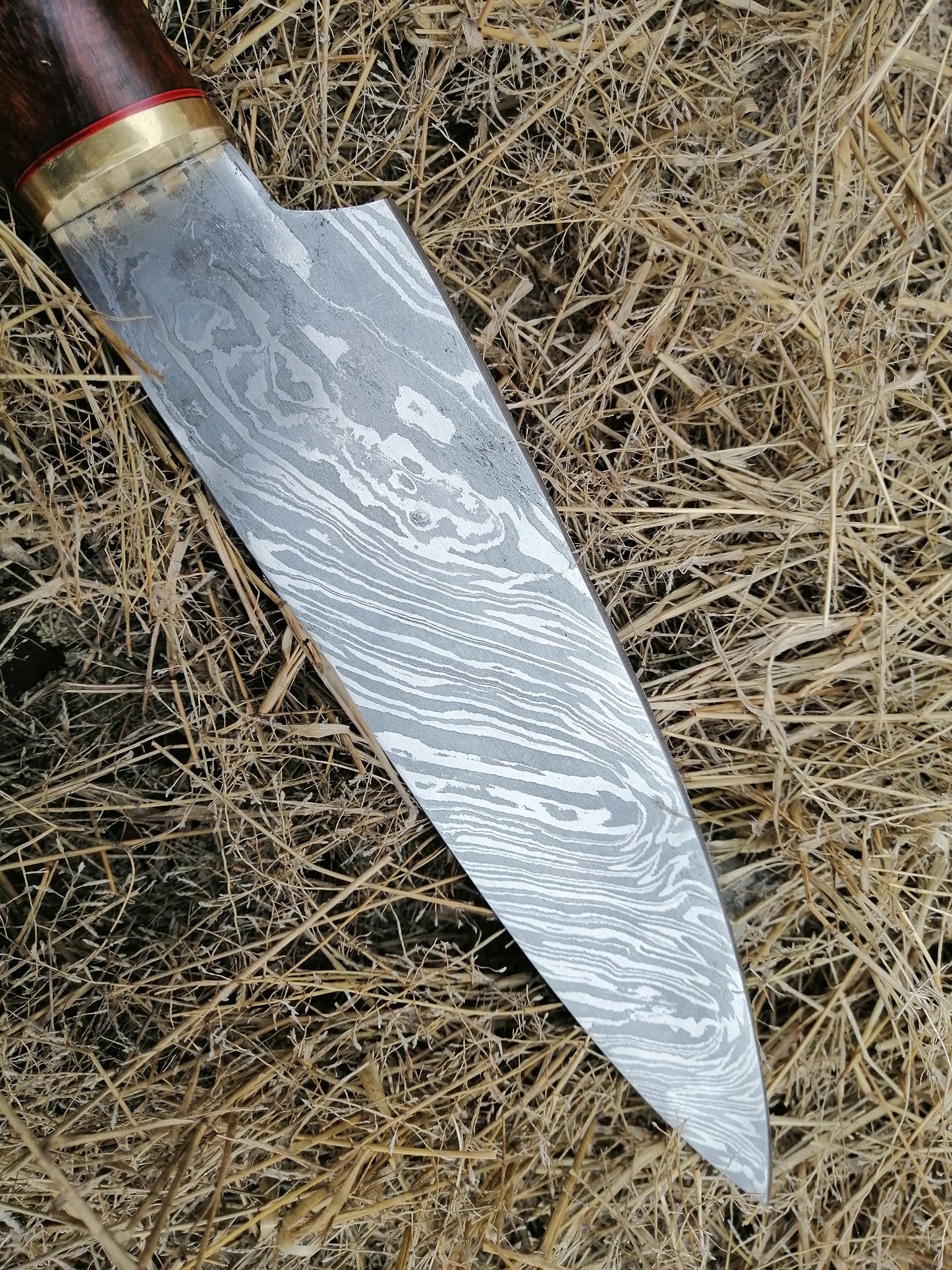 CUSTOM HANDMADE DAMASCUS CHEF KNIFE WITH LEATHER SHEATH