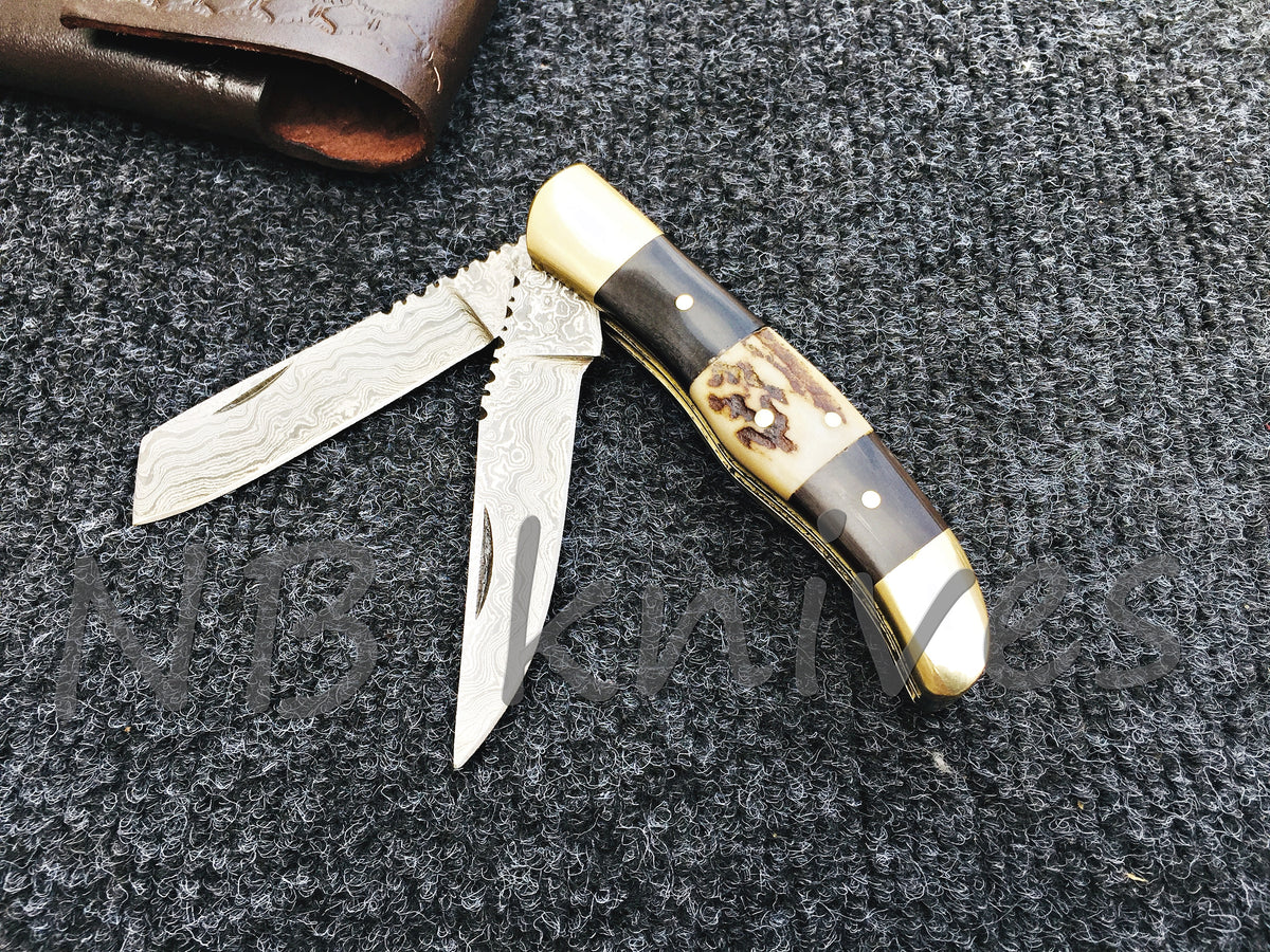 Damascus Trapper Pocket Knife with Black Horn & Stag Horn Scales