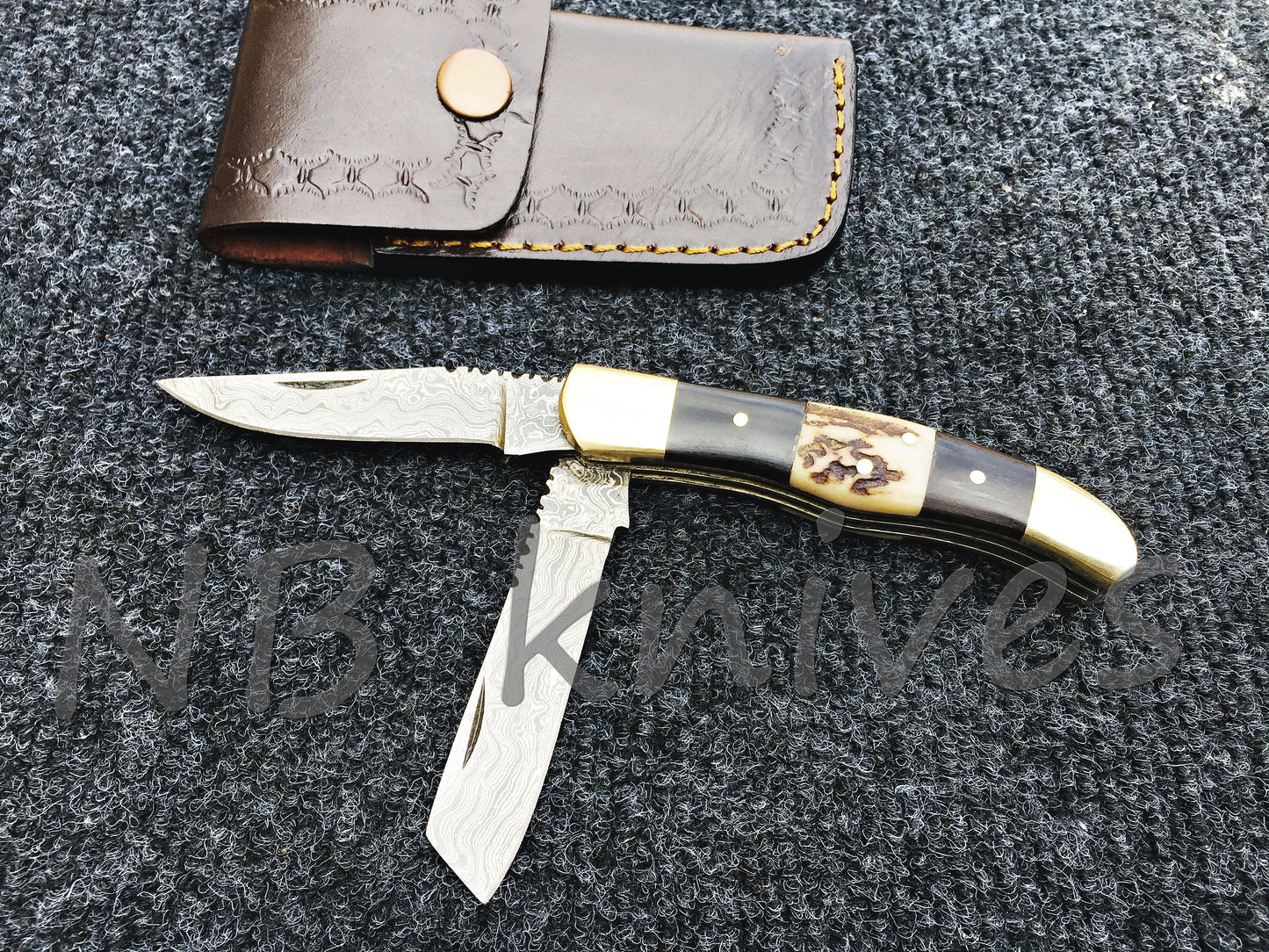 Damascus Trapper Pocket Knife with Black Horn & Stag Horn Scales