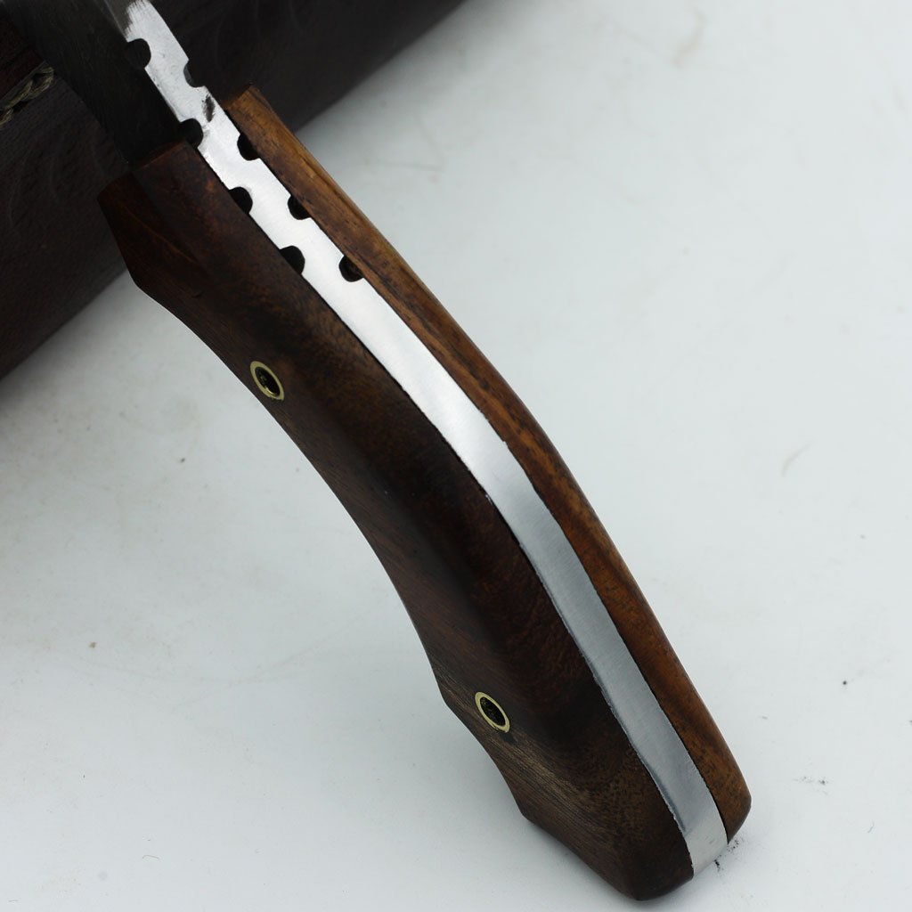 Damascus Hunting knife Handle Walnut Wood - NB CUTLERY LTD