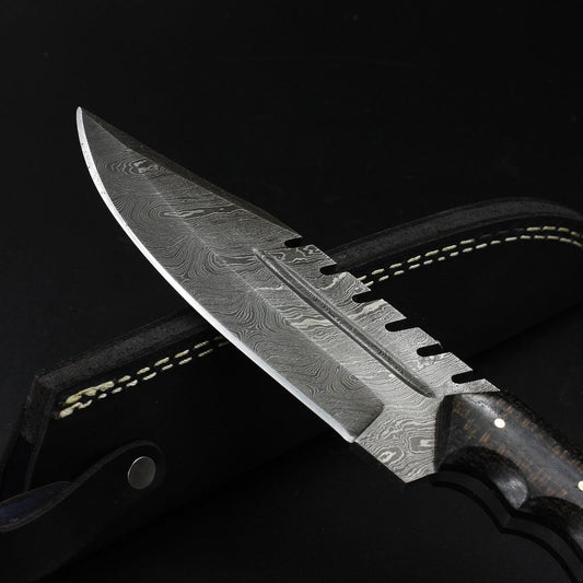 Custom Handmade Damascus Steel Hunting Knife With Leather Sheath Collectible hunting skinning blade Tactical fixed blade skinner