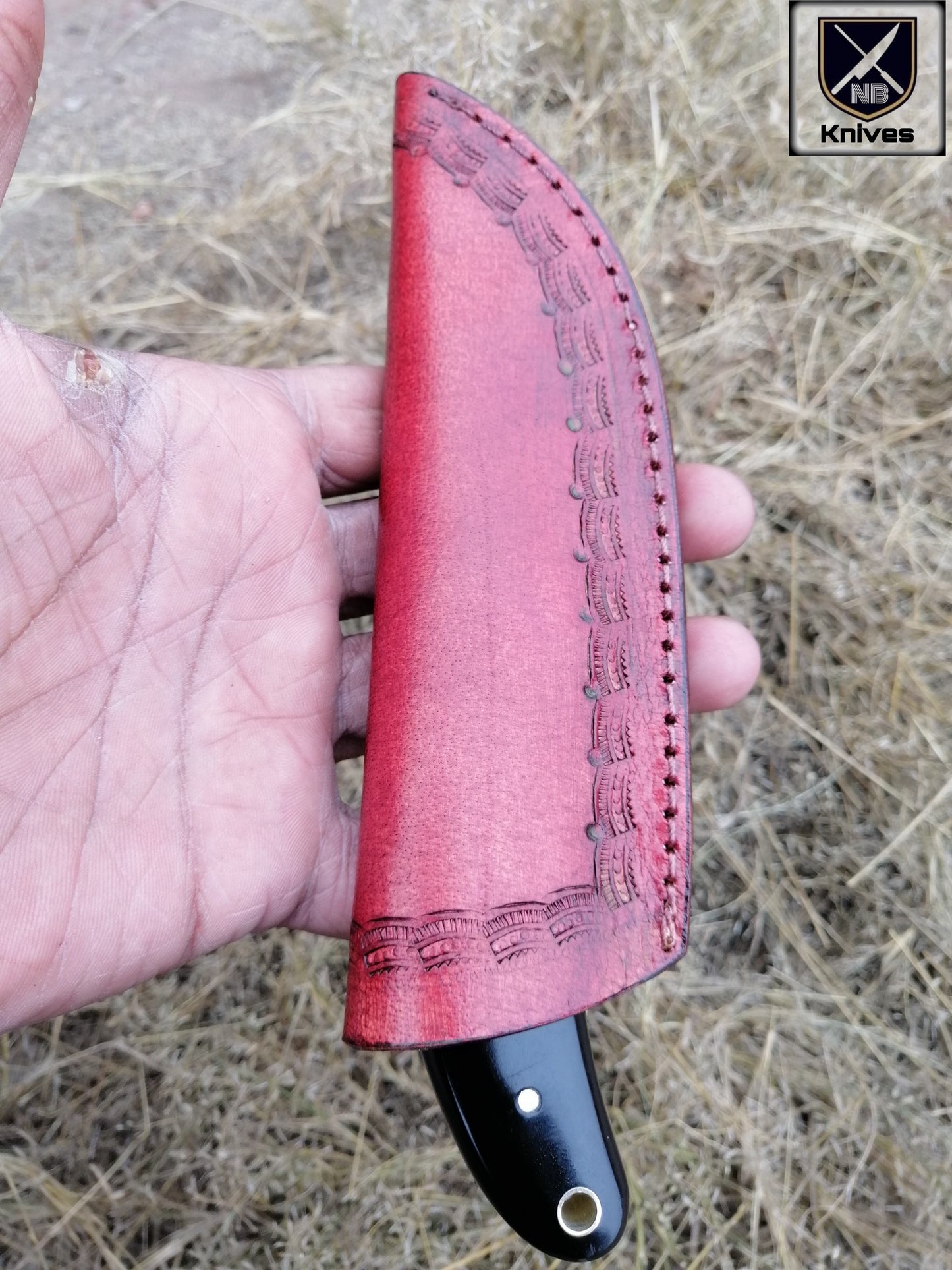CUSTOM HANDMADE  DAMASCUS HUNTING KNIFE HANDLE BLACK HORN ,Brass Pins