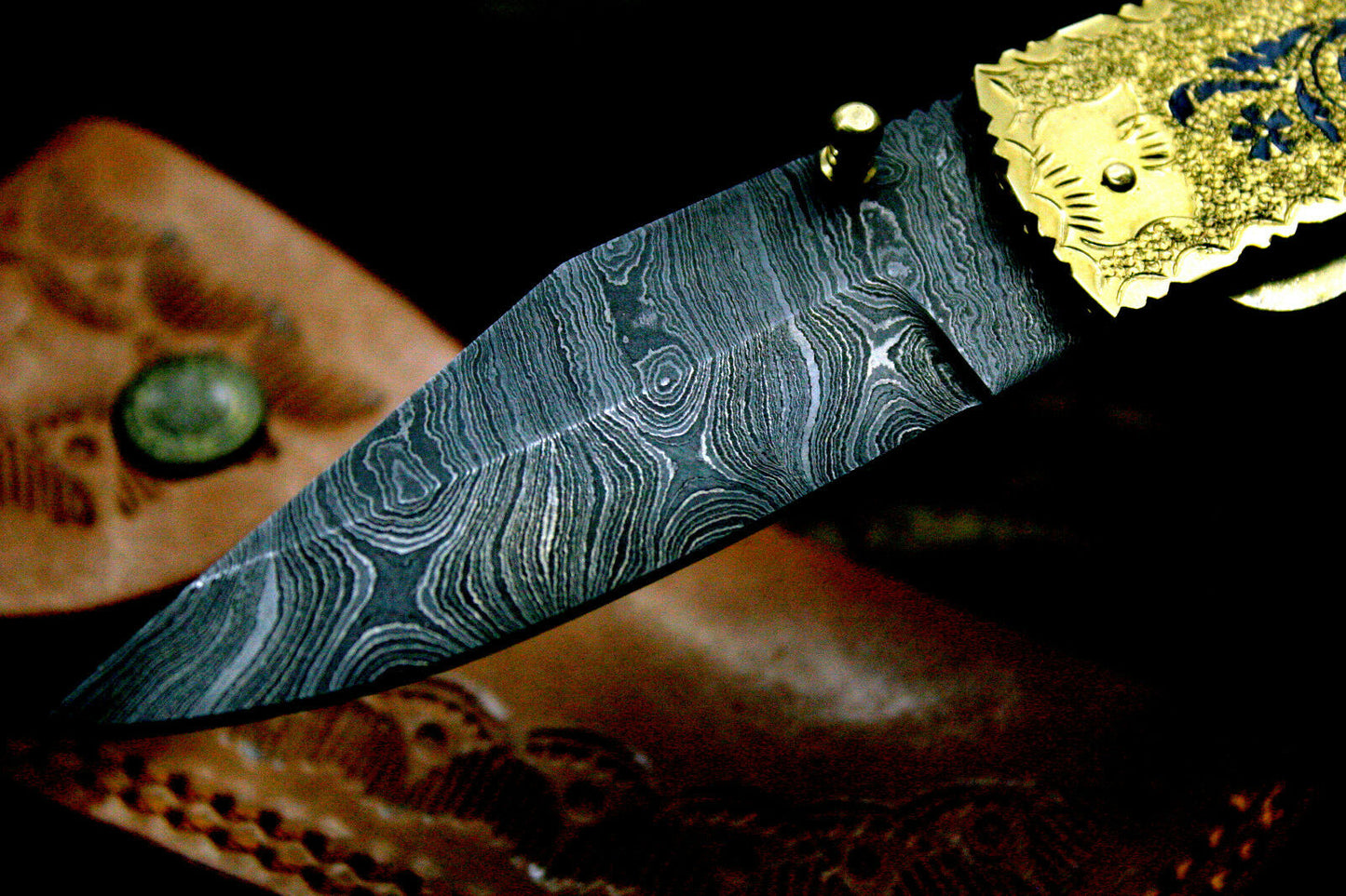 DAMASCUS STEEL HAND ENGRAVED FOLDING KNIFE| LINER LOCK | - NB CUTLERY LTD