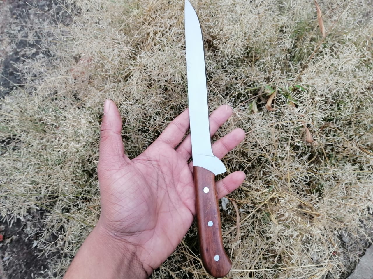 CUSTOM HANDMADE D2 STEEL FILLET FISHING KNIFE WITH LEATHER SHEATH