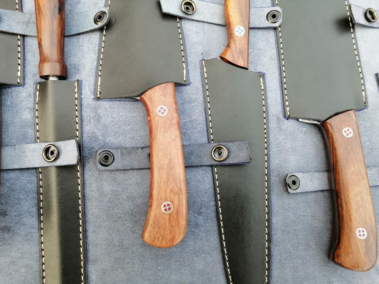 CUSTOM HAND MADE DAMASCUS 6 PCS CHEF SET WITH LEATHER ROLL KIT