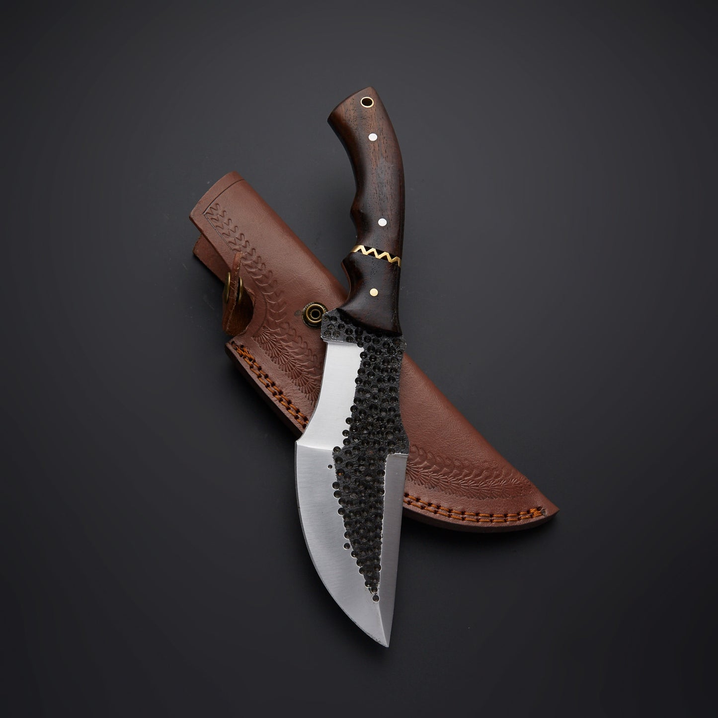 CUSTOM HANDMADE HAMMERD TRACKER KNIFE WITH LEATHER SHEATH
