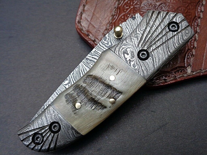 Damascus Steel Folding Knife Featuring Ram Horn Handle & Damascus Bolster