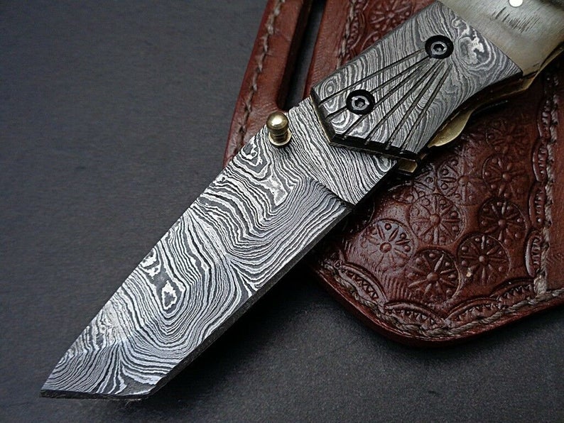 Damascus Steel Folding Knife Featuring Ram Horn Handle & Damascus Bolster