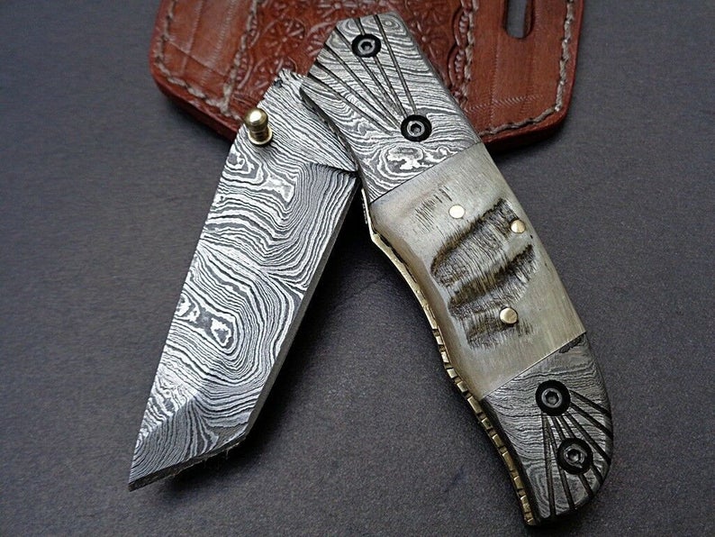 Damascus Steel Folding Knife Featuring Ram Horn Handle & Damascus Bolster