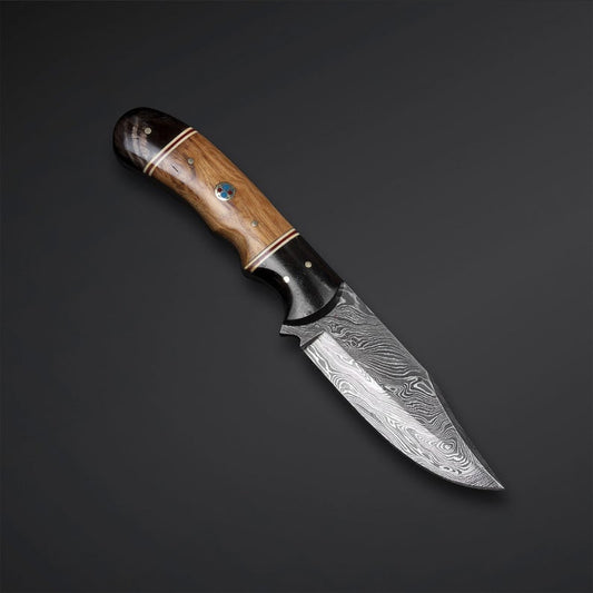 Damascus Skinner Knife with Walnut Wood Handle & Black Horn Bolster