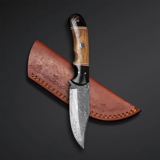 Damascus Skinner Knife with Walnut Wood Handle & Black Horn Bolster