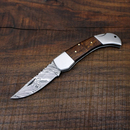 Folding Knife with Lock Back Mechanism - NB CUTLERY LTD
