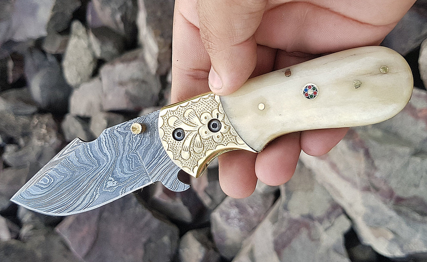 CUSTOM HANDMADE DAMASCUS STEEL POCKET KNIFE WITH LEATHER