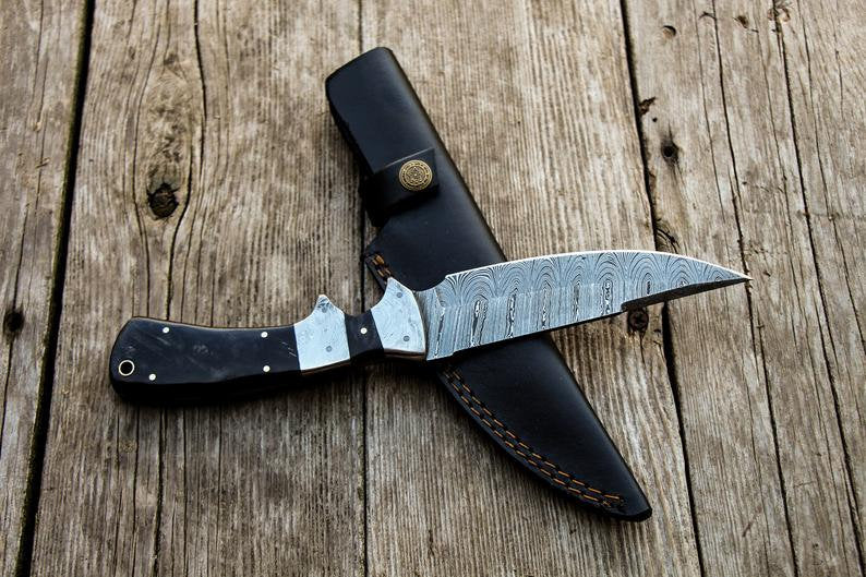 Custom Handmade Damascus Skinner Knife with Pakka Wood Handle & Leather Sheath