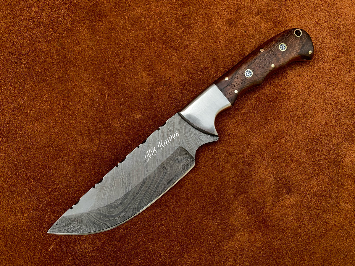 Custom Handmade Damascus Steel Skinner Knife – Rosewood Handle & Leather Sheath